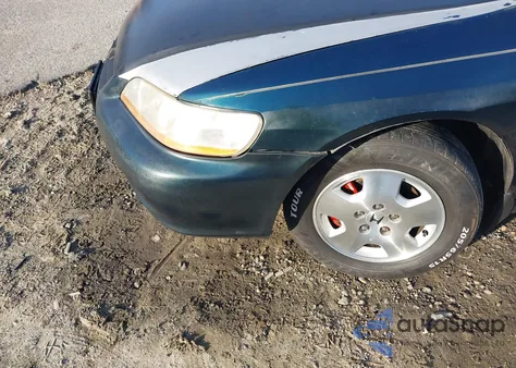 2001 Honda Accord 3.0 Ex z USA, uszkodzony, nr VIN 1HGCG16551A038435